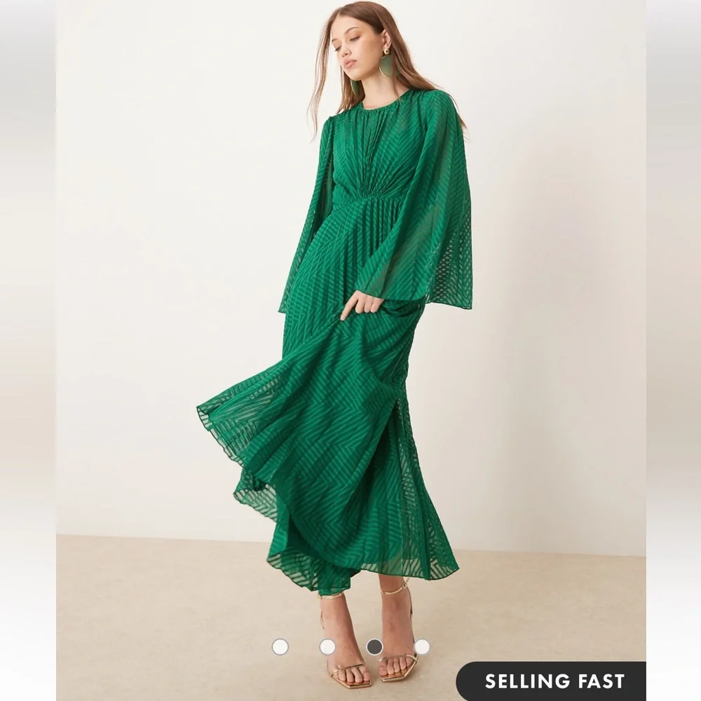ASOS DESIGN green tie back fluted sleeve pleated chevron chiffon midi dress. - Picture 3 of 9